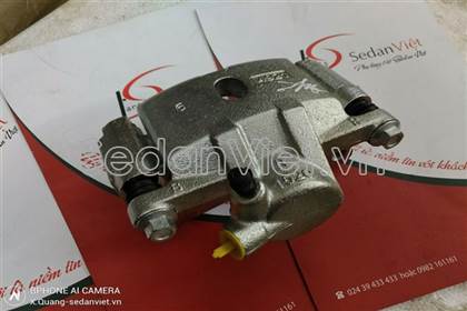 Cụm gông phanh MB858465