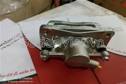 Cụm gông phanh MB858465