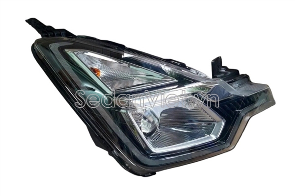 Vỏ đèn pha phải Ford Transit 2022-2023