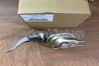 Bơm xăng cơ Mitsubishi Pajero V31 1998