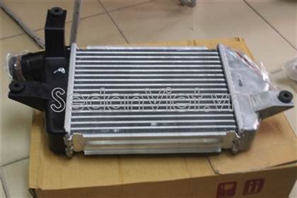 Két làm mát turbo MN135001