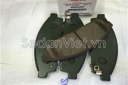 Má phanh trước Mitsubishi Zinger 2012
