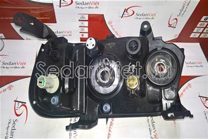 Vỏ đèn pha phải P4EC1351031AC