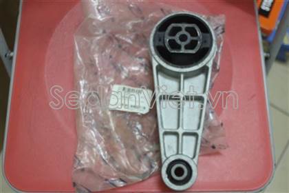 Chân treo hộp số hình số 8 Chevrolet Lacetti 2009-2012