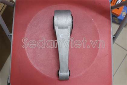 Chân treo hộp số hình số 8 P96550261