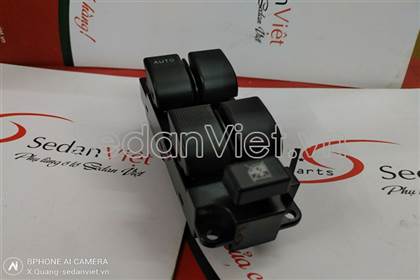 Công tắc lên xuống kính tổng SA1066350M1