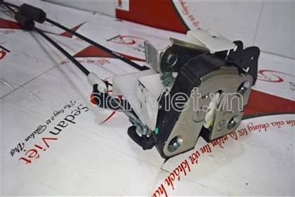 Ổ khóa ngậm cánh cửa sau UA6G72310D