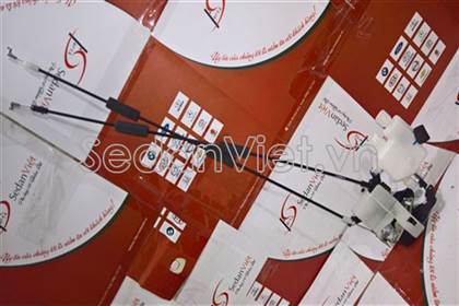 Ổ khóa ngậm cánh cửa sau UA6G72310D