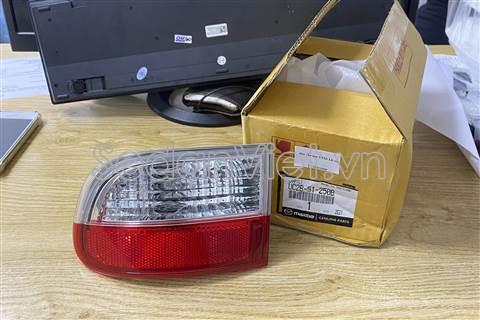 Đèn cản sau UC2B51250B
