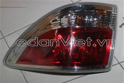 Đèn hậu ngoài trái Mazda BT-50 2012-2015