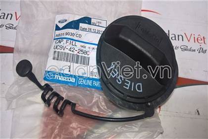 Nắp bình nhiên liệu UC9V42250C