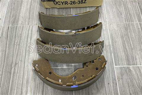 Má phanh guốc sau UCYR2638Z