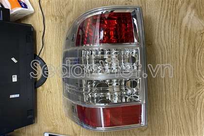 Đèn hậu trái UD2D51150C
