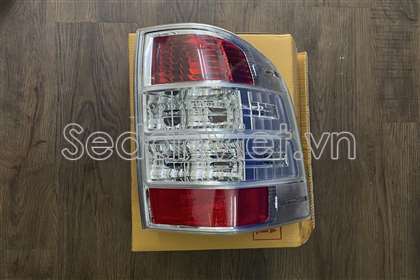 Đèn hậu phải UD2D51170C