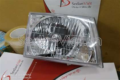 Vỏ đèn pha phải UM81510K0B