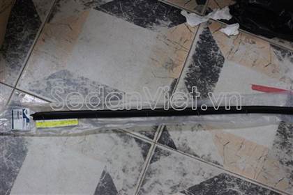 Nẹp Chân Kính Trong UR5658821