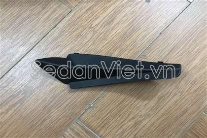 Ốp góc chân kính chắn gió dùng cho xe Mazda 3 2017-2019