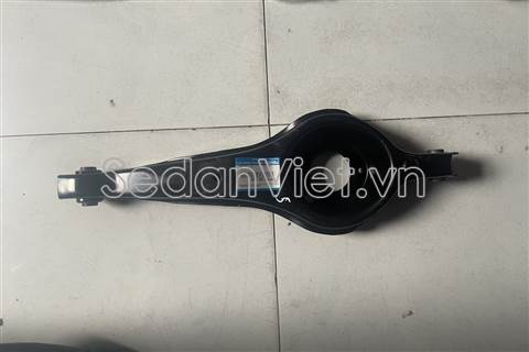 Giá đỡ lò xo giảm xóc sau - BP4K28300