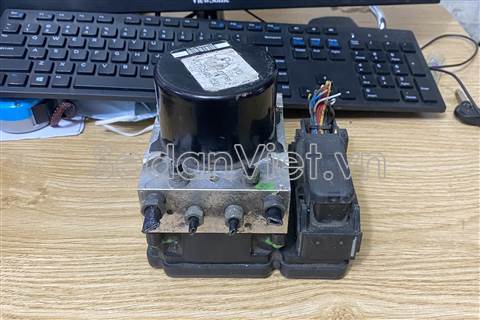 Cụm điều khiển ABS BV612C405AF
