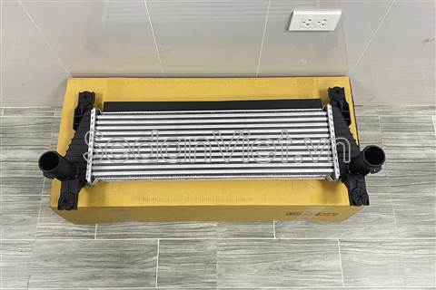 Két làm mát turbo EB3Z6K775R