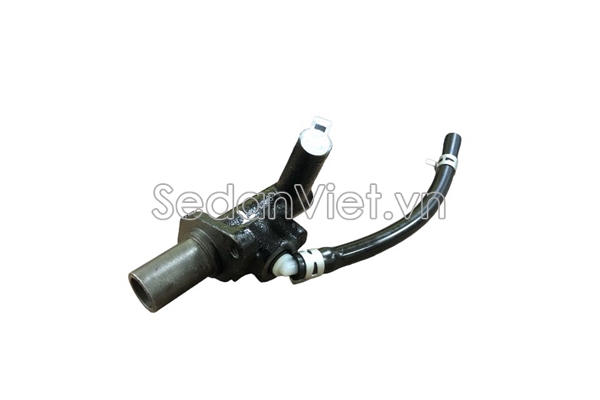 Tổng côn trên Mazda 323 1999