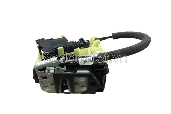 Ổ khóa ngậm cốp hậu GN1A5426413BB