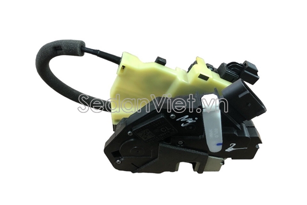 Ổ khóa ngậm cốp hậu GN1A5426413BB