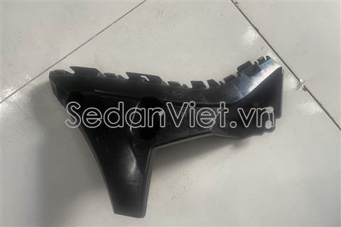 Nẹp cài cản trước JB3Z17A869B