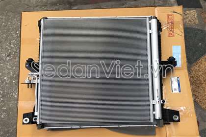 Két nước dùng cho xe Ford Everest 2017-2020
