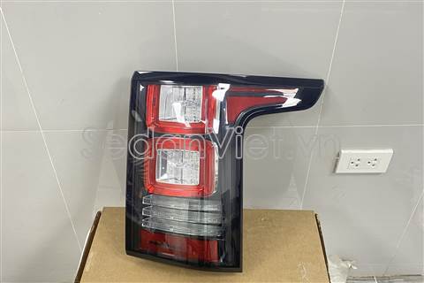 Đèn hậu LR034255
