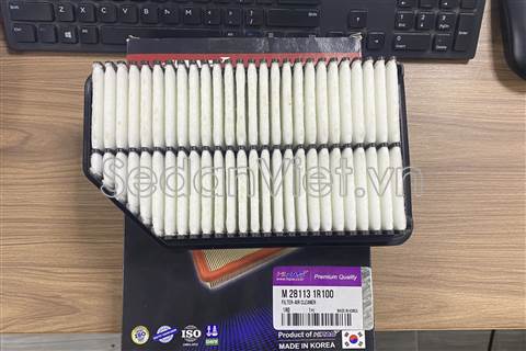 Lọc gió động cơ M281131R100