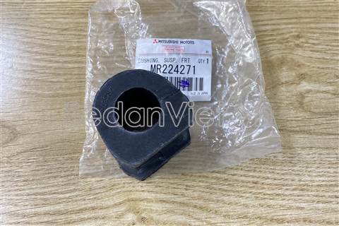 Cao su ốp cân bằng trước MR224271