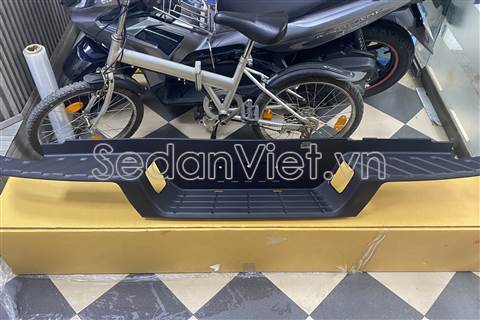Ốp cản sau Ford Ranger 2022-2024