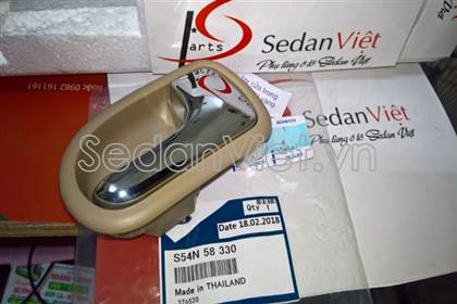 Tay mở cửa trong trước S54N58330B80