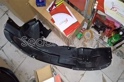 Chắn bùn lòng dè trước - UC9M56131C