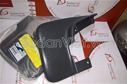 Chắn bùn bánh xe UH7851841