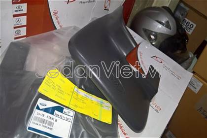 Chắn bùn bánh xe UH7851841