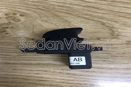 Công tắc lên xuống kính đơn UR5666370