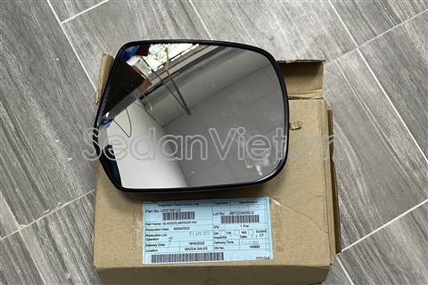 Mặt gương chiếu hậu UR5769123