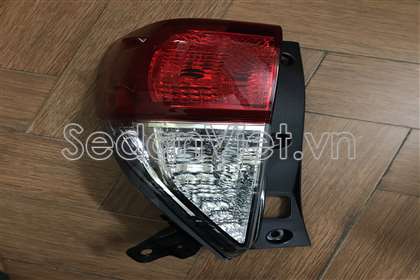 Đèn hậu Toyota innova 2017