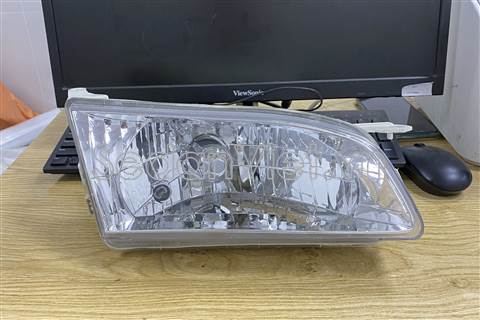 Đèn pha Toyota Corolla 1998-2000