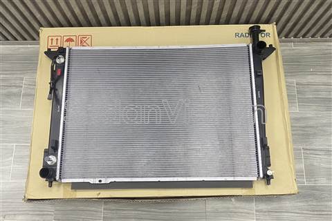 Két nước KIA Sedona 2015