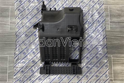 Đế hộp lọc gió động cơ Hyundai Santafe 2013-2015