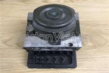 Cụm điều khiển ABS Toyota Altis 2001-2004