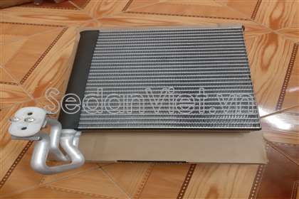 Dàn lạnh trong xe BMW X6 2010