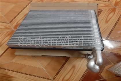 Dàn lạnh trong xe BMW X6 2010