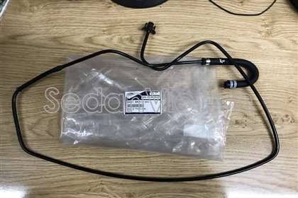 Ti ô bình nước phụ dài Ford Mondeo 2010