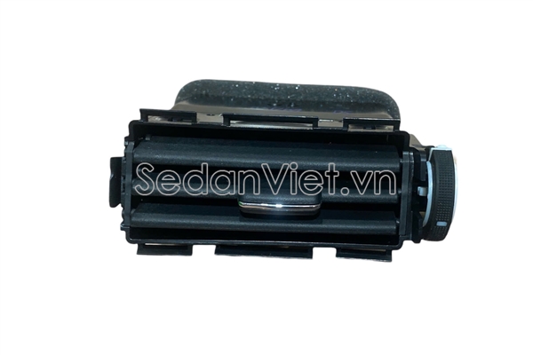 Cửa gió điều hòa Suzuki XL7 2020