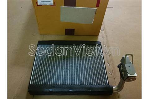 Giàn lạnh trong xe Mitsubishi Pajero Sport 2017