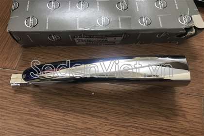 Tay mở cửa ngoài đoạn dài có mạ Nissan Navara NP300 2015